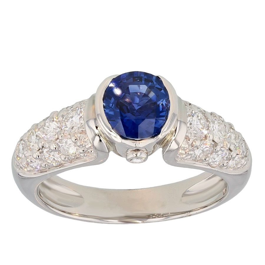 Round Blue Sapphire in Platinum Ring