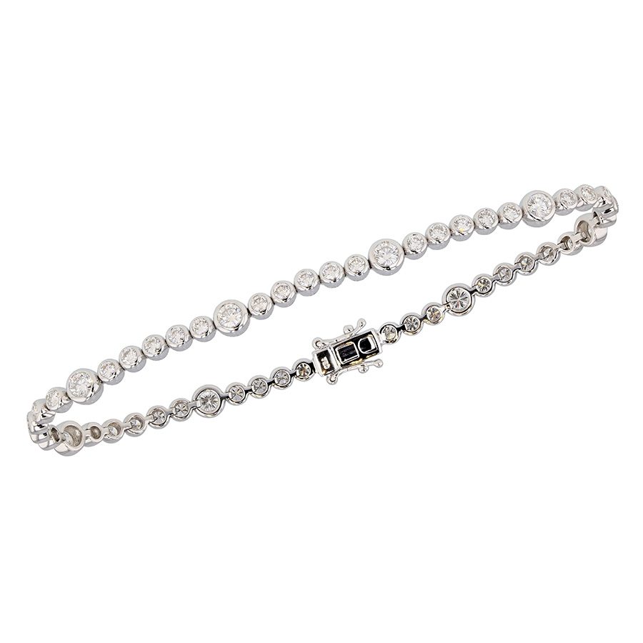 Bezel Set Diamonds in White Gold Bracelet