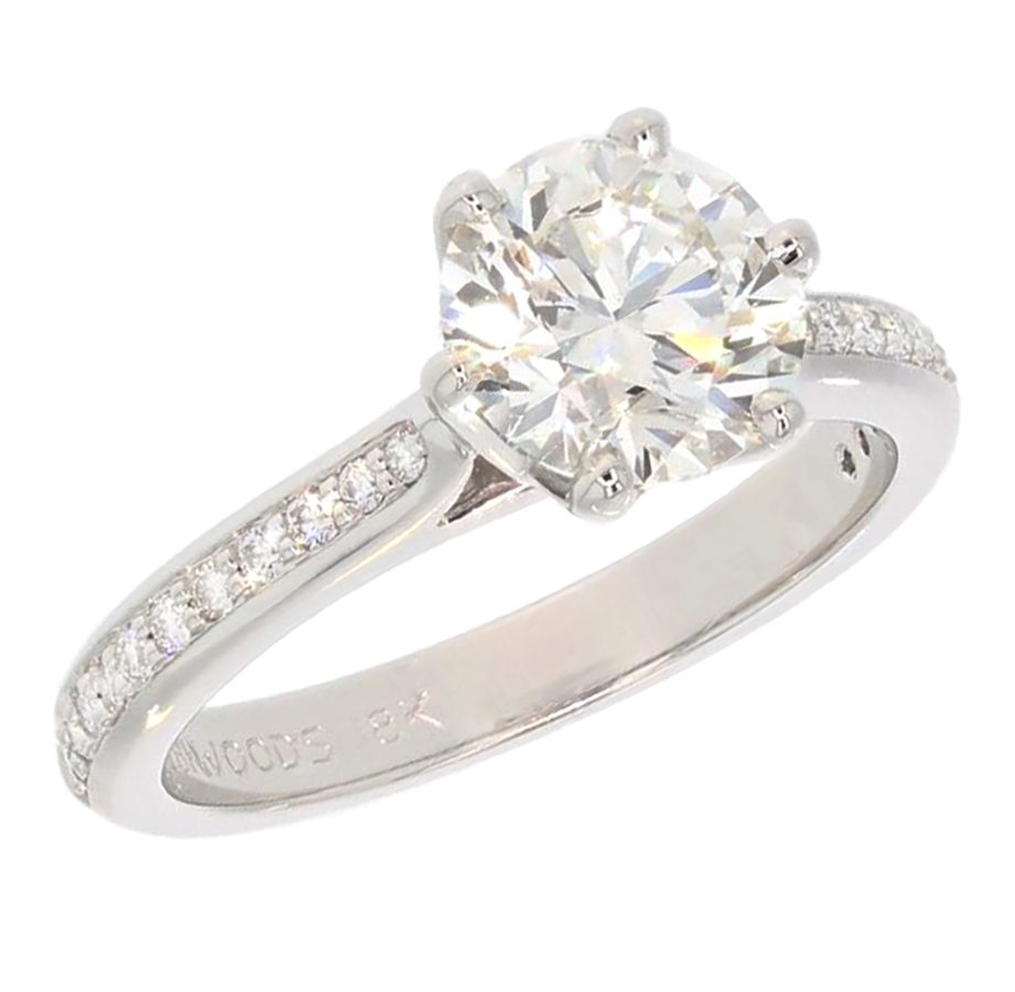 Round Diamonds in White Gold Ring