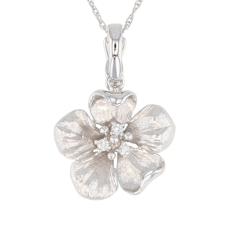Floral Necklace with Diamonds in White Gold