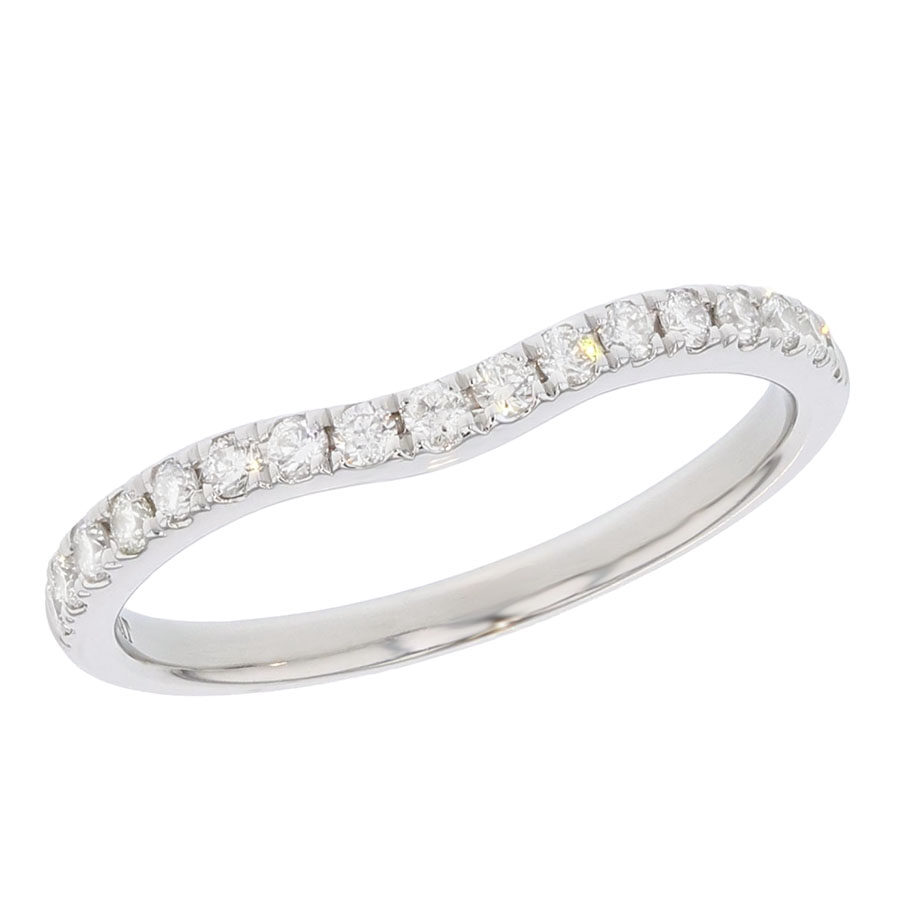 Diamonds in Curved Platinum Band