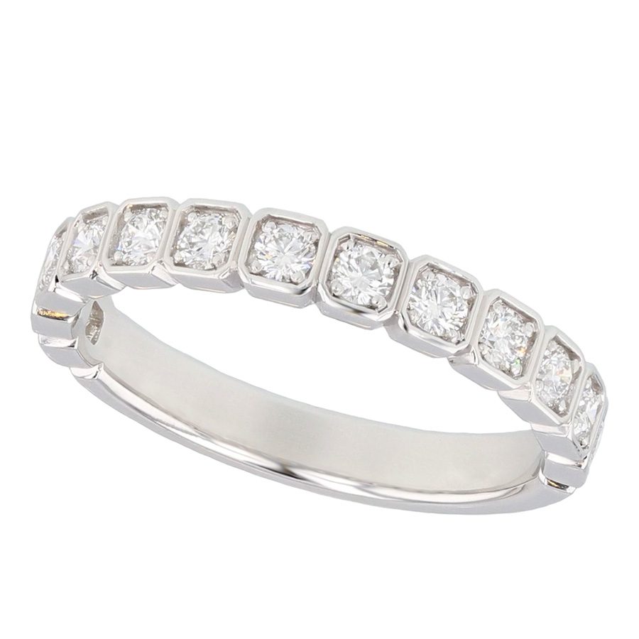 Round Diamonds in White Gold Band