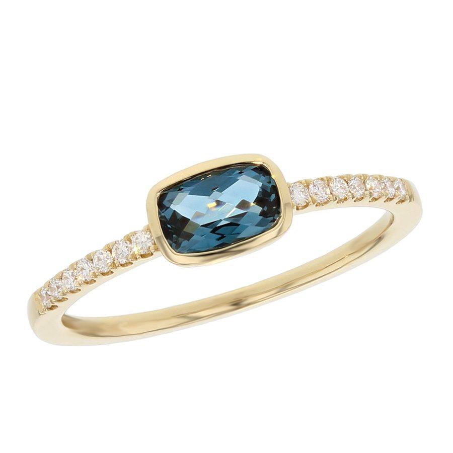 Cushion Blue Topaz in Yellow Gold Ring