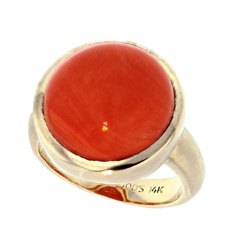 Coral in Yellow Gold Ring