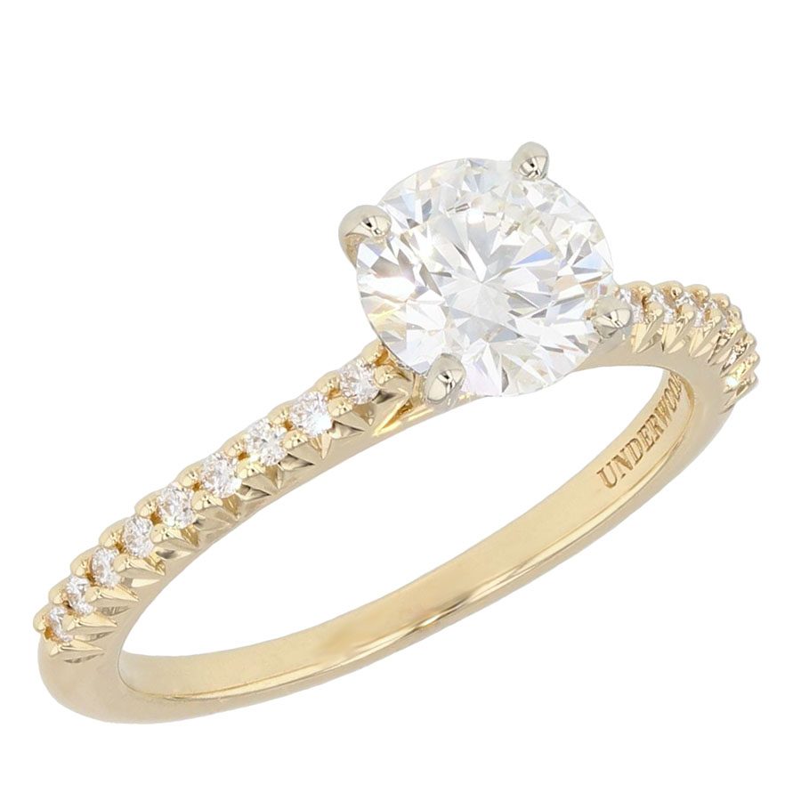 Round Diamonds in Yellow Gold Ring