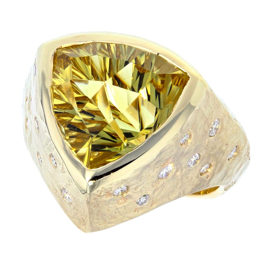 Triangular Yellow Beryl with Diamonds in Yellow Gold Ring